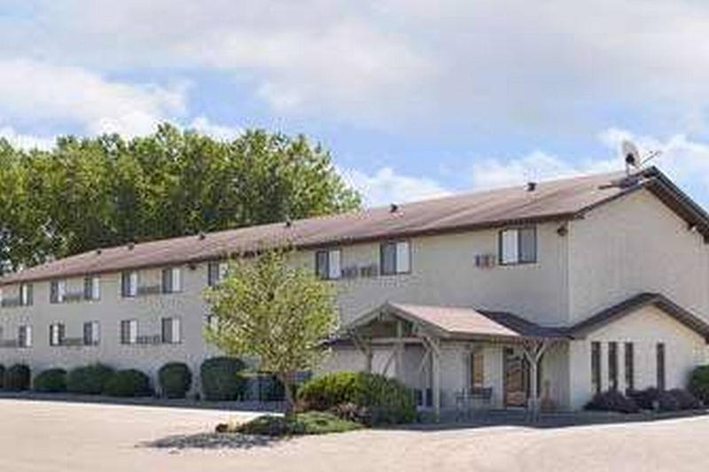 Travelodge Yankton Exterior foto
