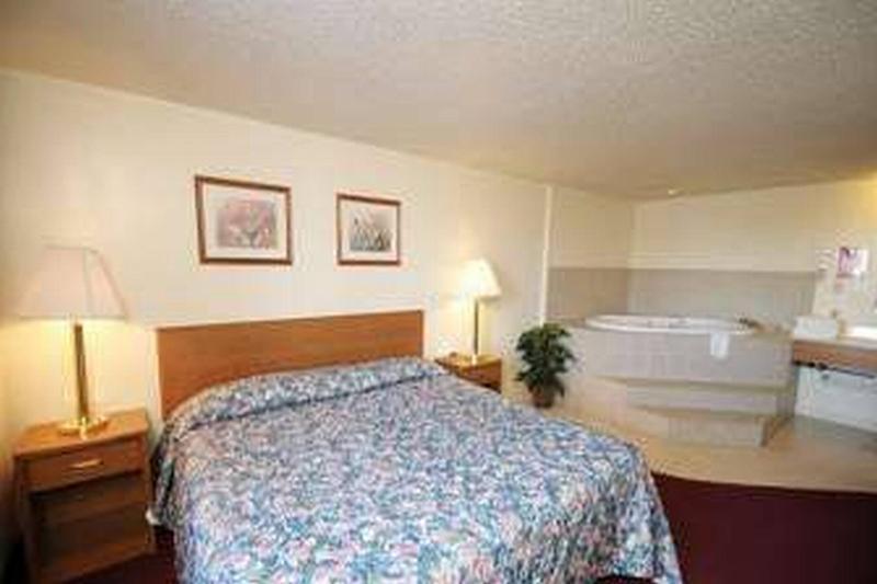 Travelodge Yankton Exterior foto